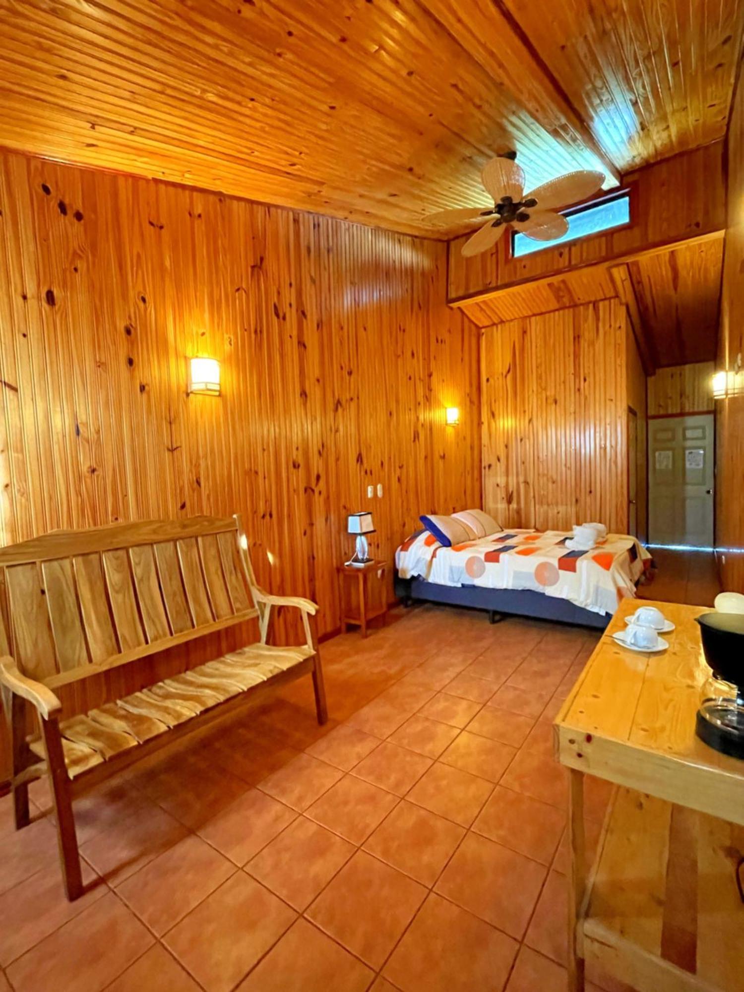 Miztli Lodge & Adventure Monteverde Rom bilde